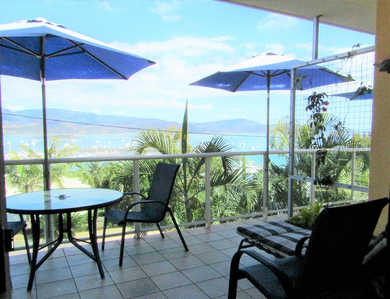 Sunlit Waters Studio Apartments Airlie Beach Exterior foto