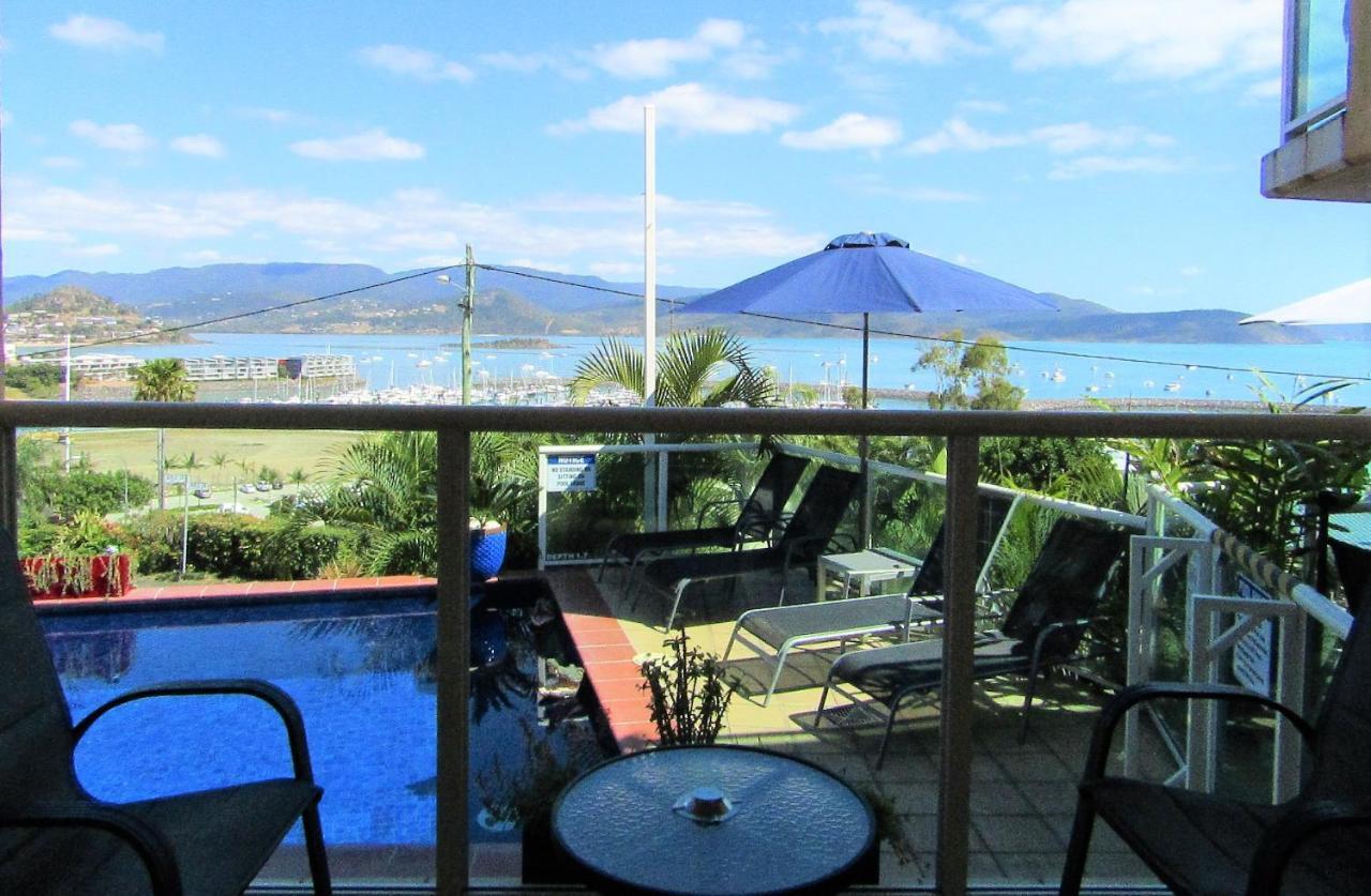 Sunlit Waters Studio Apartments Airlie Beach Exterior foto