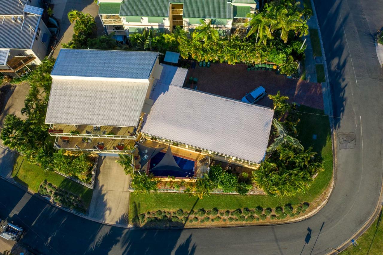Sunlit Waters Studio Apartments Airlie Beach Exterior foto