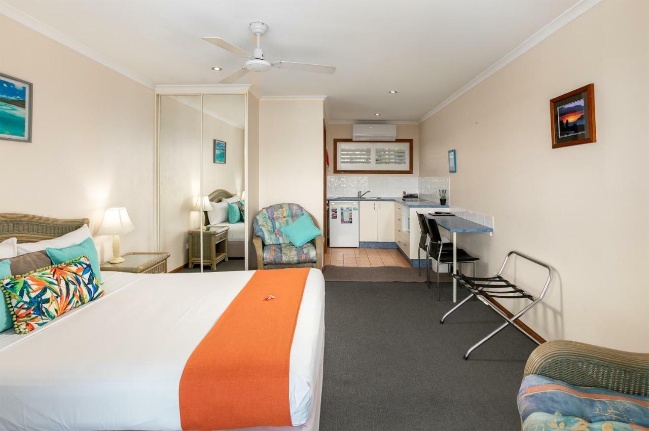 Sunlit Waters Studio Apartments Airlie Beach Exterior foto