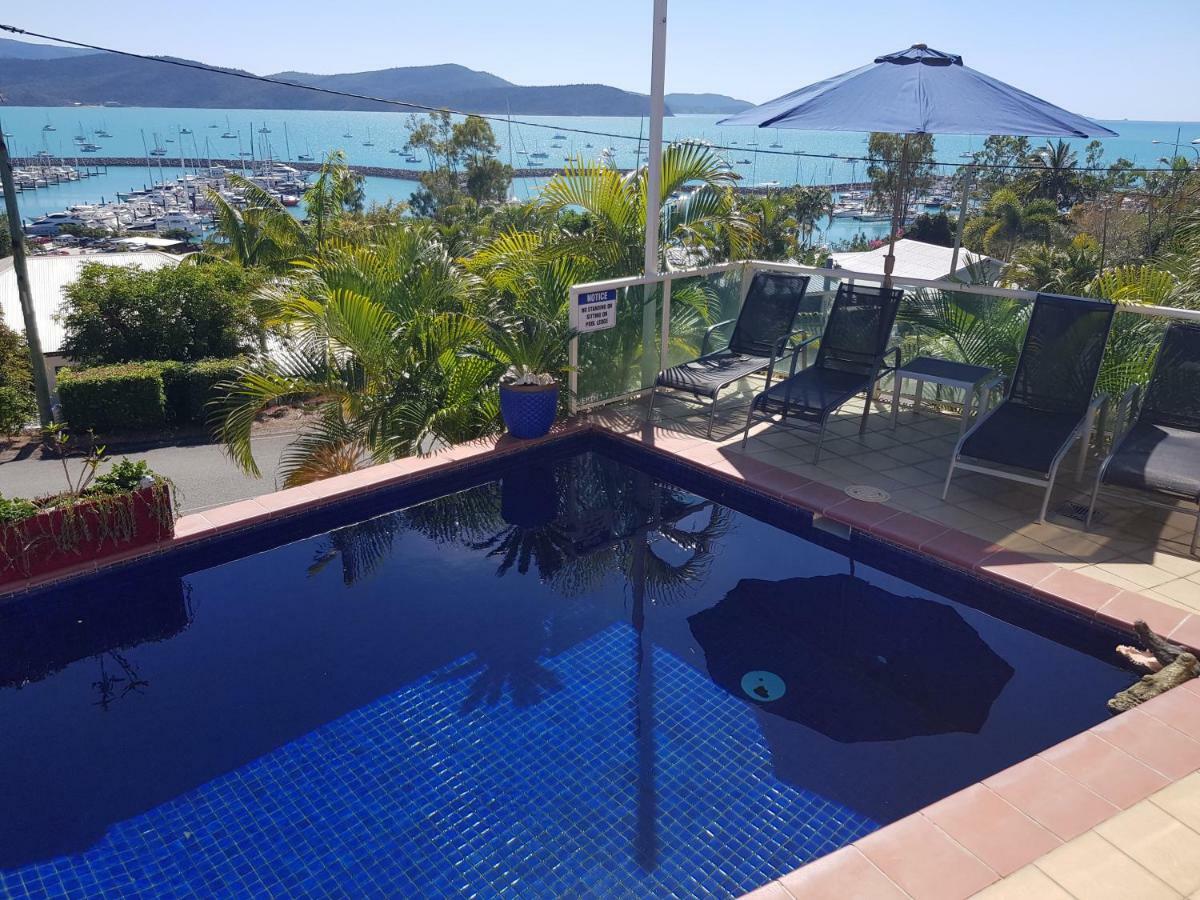 Sunlit Waters Studio Apartments Airlie Beach Exterior foto